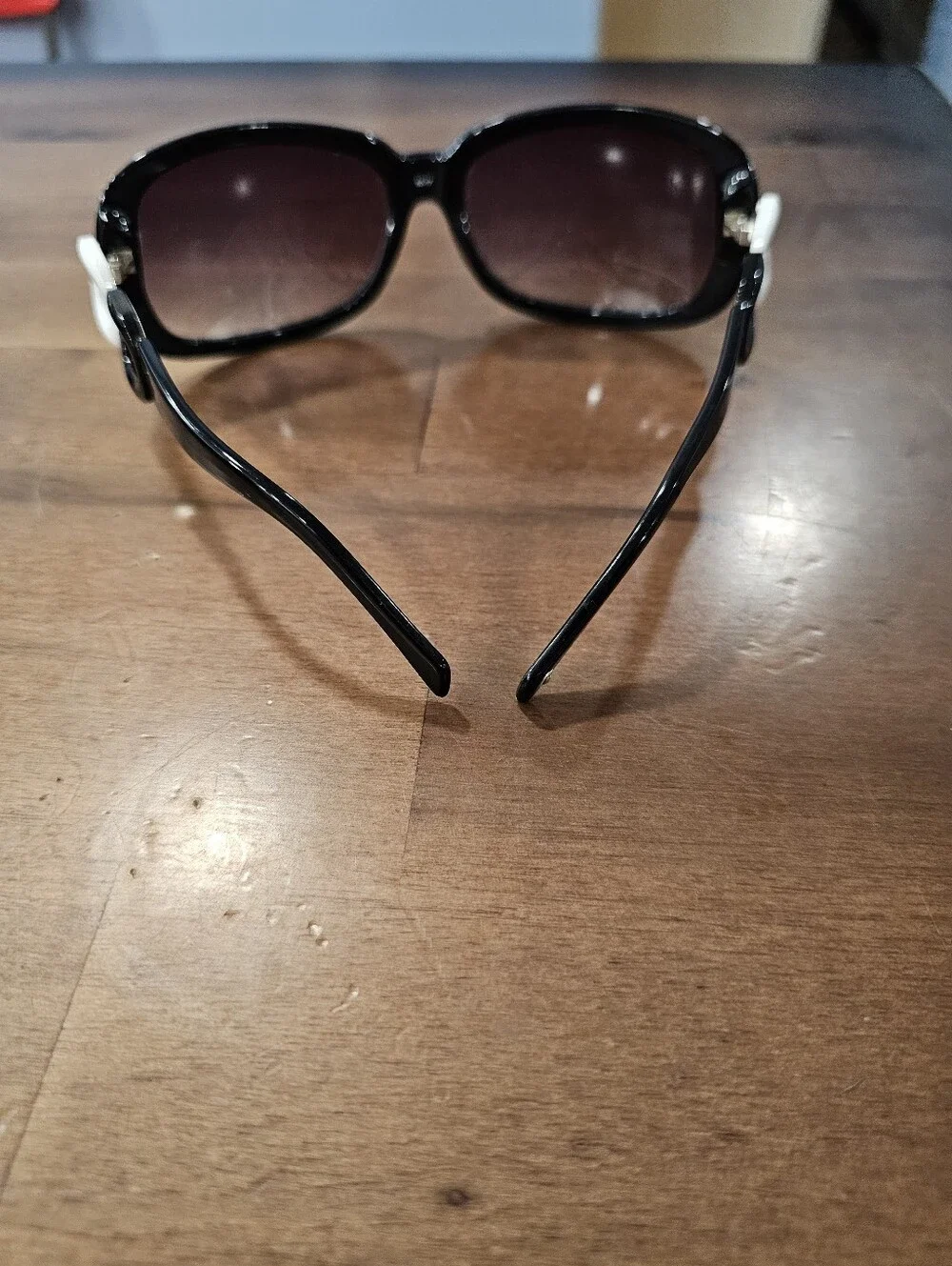 Brighton Handmade Express Yourself Black Frame Sunglasses Oval Oversized Links